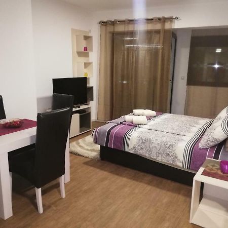 Laguna Apartman 2 Ni Buitenkant foto