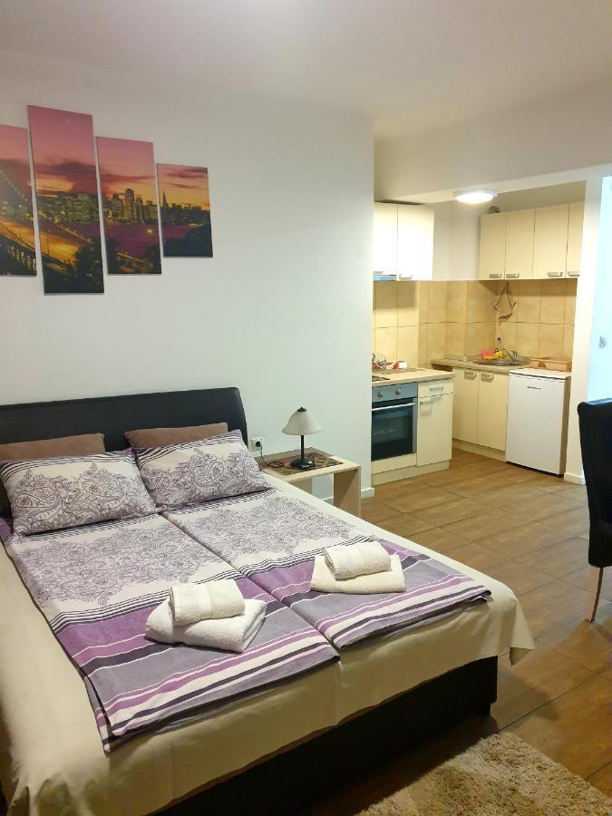 Laguna Apartman 2 Ni Buitenkant foto