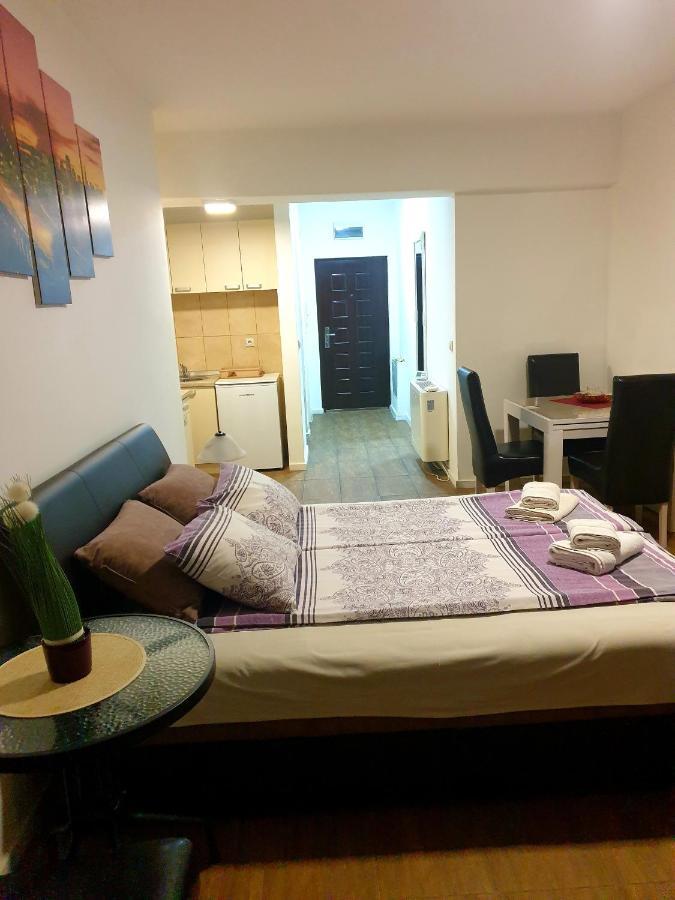 Laguna Apartman 2 Ni Buitenkant foto
