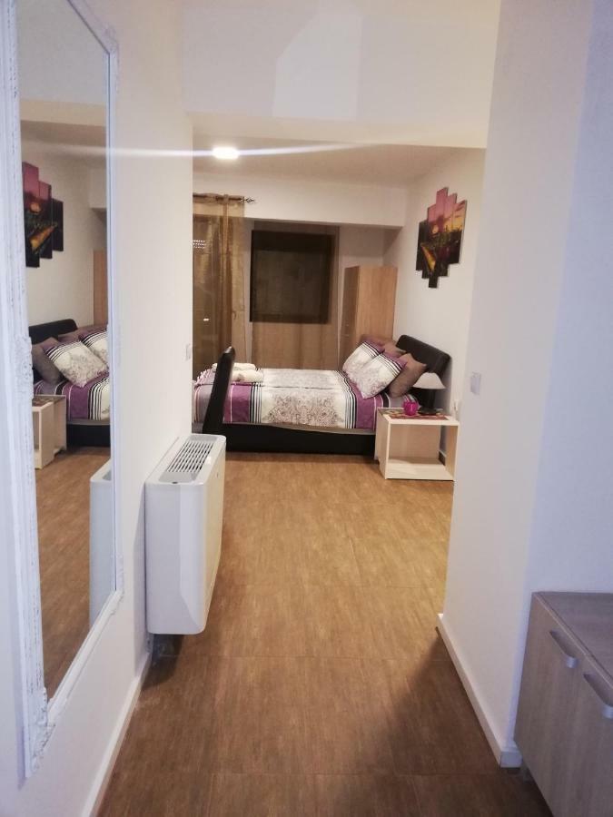Laguna Apartman 2 Ni Buitenkant foto