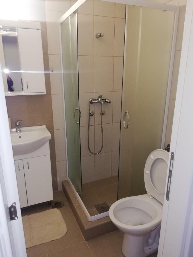 Laguna Apartman 2 Ni Buitenkant foto