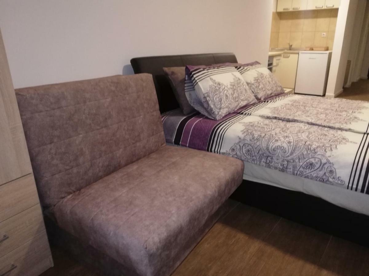 Laguna Apartman 2 Ni Buitenkant foto